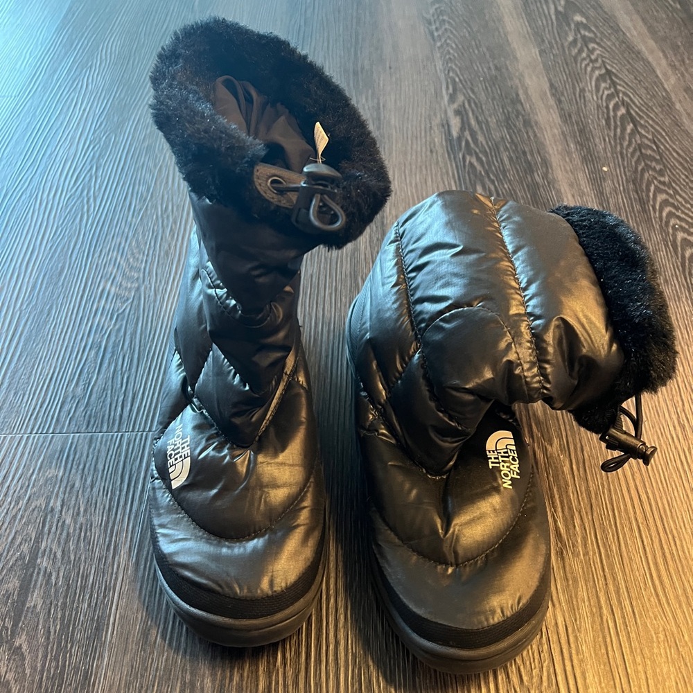 North Face Booties size 7